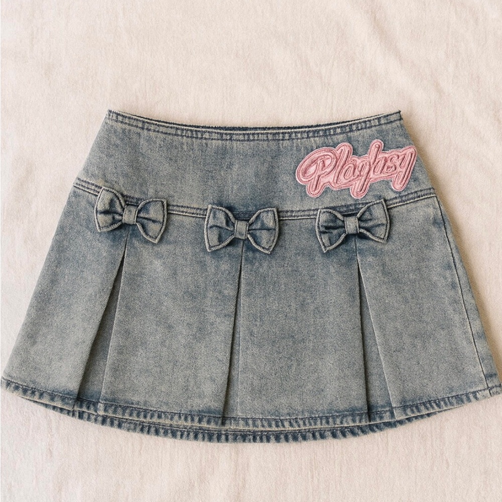 Playboy Acid Wash denim pleated Micro Mini jeans Skirt with Bows and logo size 7